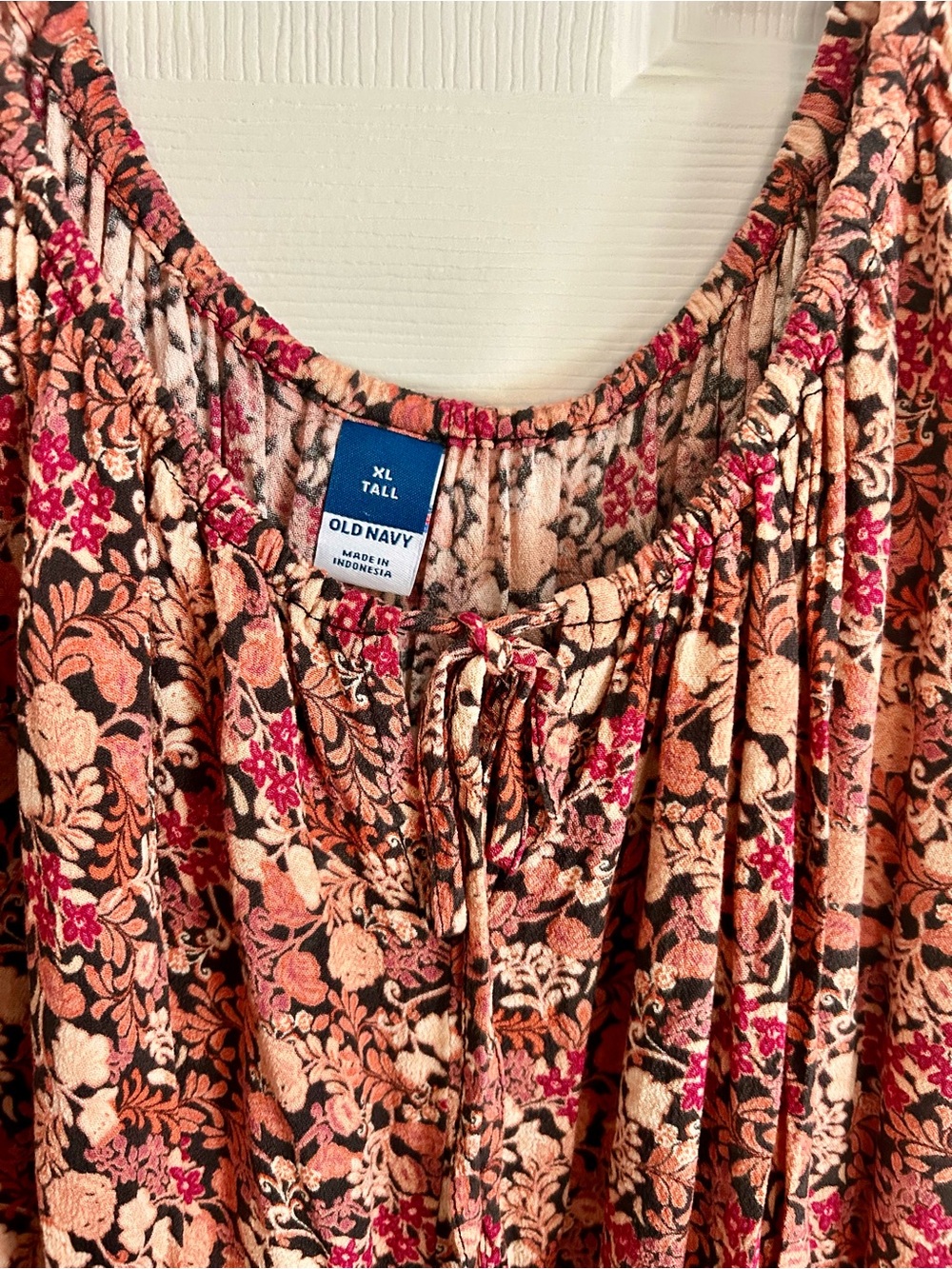 Sleeveless Maxi Dress in Rust Floral - Picture 2 of 4